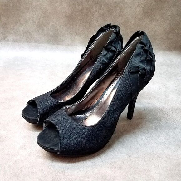 Lulu Townsend Womens Gloria Size 7.5 Black Slip On Peep Toe Floral Heel - Picture 3 of 10